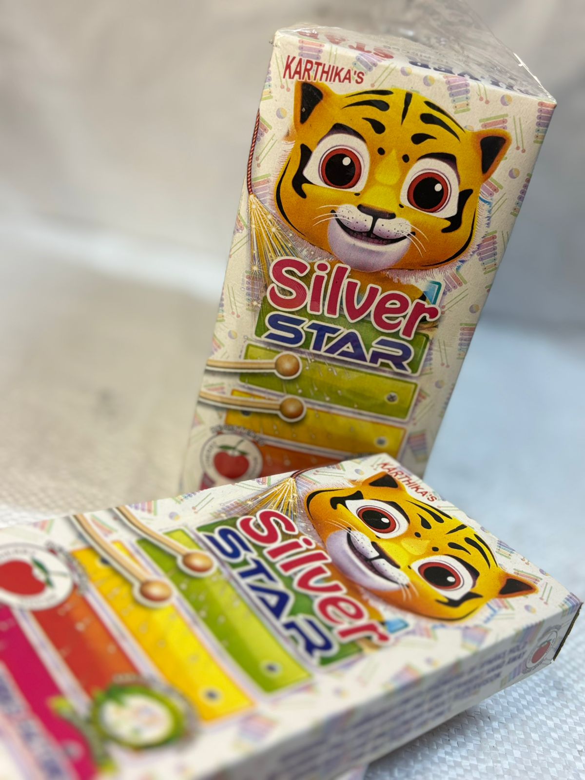 1-1/2 TWINKLING STAR